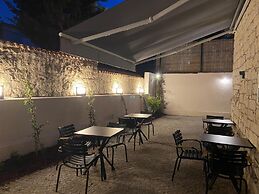 Alaçatı Moonbox Hotel