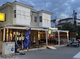 Alaçatı Moonbox Hotel