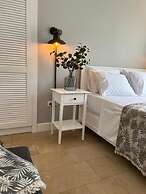 Alaçatı Moonbox Hotel