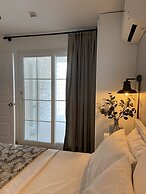 Alaçatı Moonbox Hotel