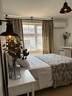 Alaçatı Moonbox Hotel