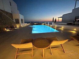 Paola Sunset Mykonos
