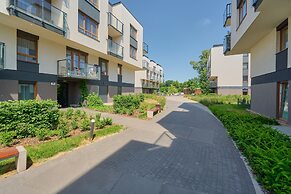 Riverside Apartment & Parking by Renters