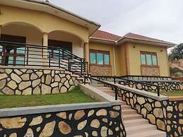 Lovely 5-bed House in Ndejje Kampala