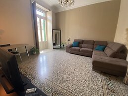 Cavour Apartments by Wonderful Italy