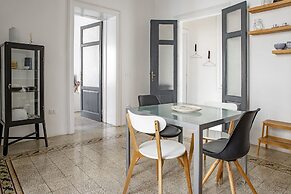 Cavour Apartments by Wonderful Italy