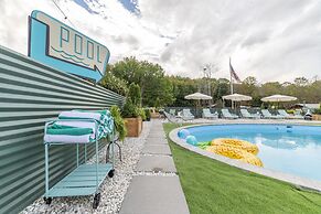 The Springs Motel