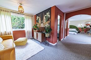 The Springs Motel