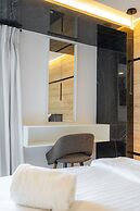 Earth Boutique Apartments Next to Stavros Niarchos