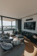 Earth Boutique Apartments Next to Stavros Niarchos