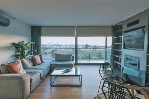Earth Boutique Apartments Next to Stavros Niarchos