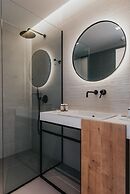 Earth Boutique Apartments Next to Stavros Niarchos