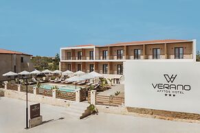 Verano afytos Hotel