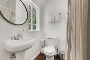 Roami at Mimosa Manor