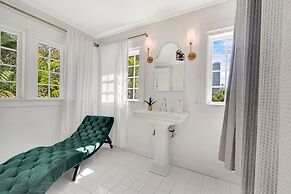 Roami at Mimosa Manor