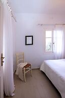 Platanos Cycladic House