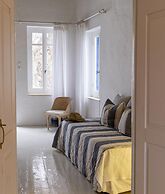 Platanos Cycladic House