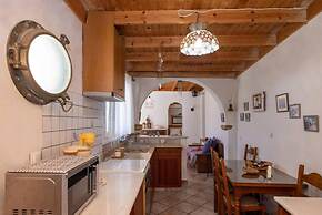 Nemelo Beach House in Panormos