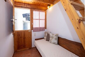 Nemelo Beach House in Panormos