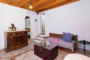 Nemelo Beach House in Panormos