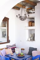 Daphnis the Artist s House