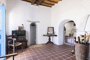 Daphnis the Artist s House