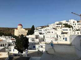 Delphis the Artist s House