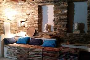 Delphis the Artist s House