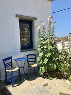 Delphis the Artist s House