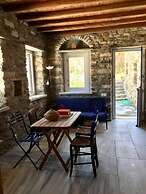 Delphis the Artist s House