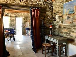 Delphis the Artist s House