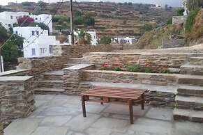 Delphis the Artist s House