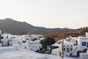 Delphis the Artist s House