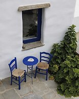 Delphis the Artist s House