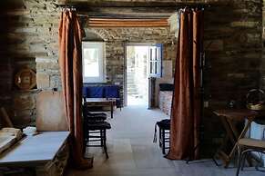 Delphis the Artist s House