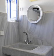 Delphis the Artist s House