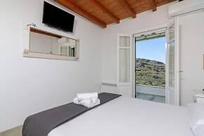 Iakovos Summer House