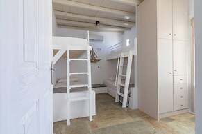 Iakovos Summer House