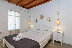 Iakovos Summer House