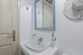 Iakovos Summer House