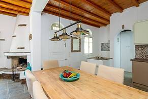 Iakovos Summer House