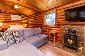 Riverbend Cottages & RV Resort