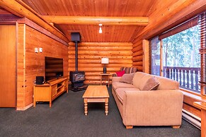 Riverbend Cottages & RV Resort