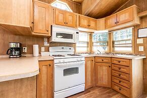 Riverbend Cottages & RV Resort