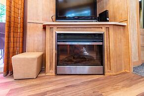 Riverbend Cottages & RV Resort