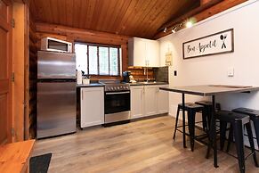 Riverbend Cottages & RV Resort