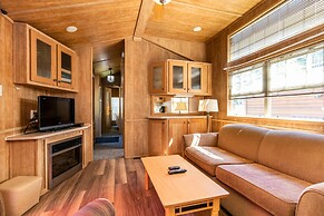 Riverbend Cottages & RV Resort