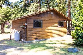 Riverbend Cottages & RV Resort