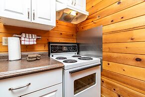 Riverbend Cottages & RV Resort