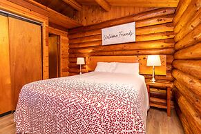 Riverbend Cottages & RV Resort